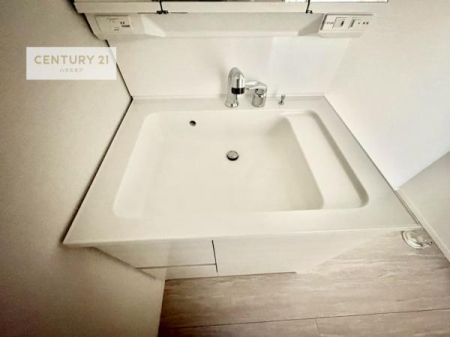 ���ʑ�E���ʏ��@�[�����ʑ�{�E���́A�������˂ɂ����̂ł�����ꂪ�y�X�I���������ۂĂ܂��I
�L���C�Ȑ��ʏ��Ŏ��������̃��`�x�[�V�������オ��܂��ˁI