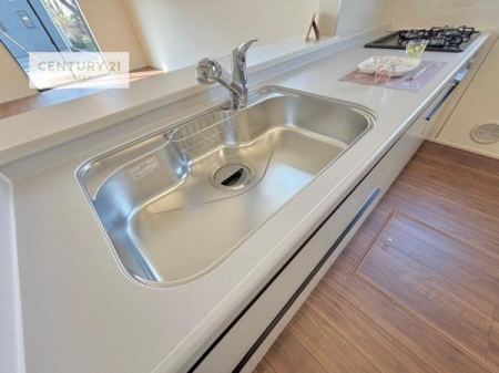 ���d�l�ʐ^(�L�b�`���j�@���C�h�ȃV���N�ł��ˁI�������˂ɂ������������₷���Ǝ����y�X�d�l�̃V�X�e���L�b�`���ł��I
�f�U�C�����Ƌ@�\�������˂��L�b�`���Ő�����������܂��ˁI�i���d�l�j