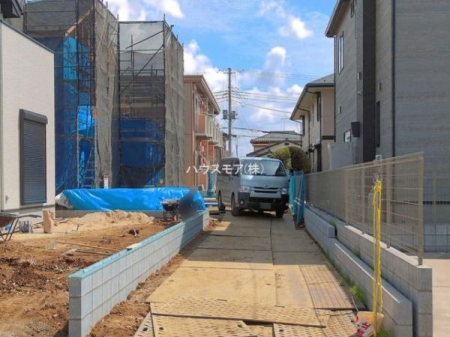 ���ԏ�@���ԃX�y�[�X��2�䕪����܂��I�Z�J���h�J�[�͂������A�o�C�N�⎩�]�ԂȂǂ��u���ꏊ�ɍ���܂���B