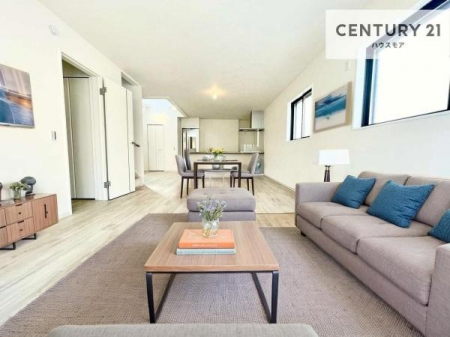 ���r���O�@�Ƌ��CG�p�[�X�ł��B�S�n�ǂ����r���O�͉Ƒ������R�ƏW�܂�܂��B�Ƒ��c�R�̎��Ԃ����������ł��B���Ƒ��ƁA����w�[���������Ԃ��߂��������ł��ˁB