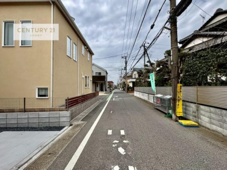 ���̑����n�@�O�ʓ��H��5.45���I�z����ǍD�ȗ��n�ł��B
�Ԍɓ��ꂪ���ȕ������S�ł��ˁB