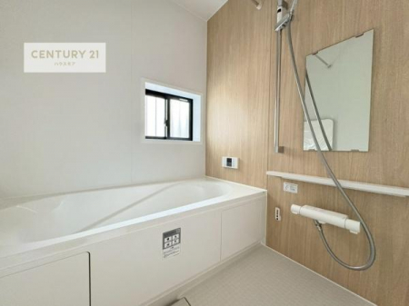 �����@�������������l�̕��͋C�̃o�X���[���́A�����o�Ă��ăo�X�^�C�����[���I
���d���撣���Ă��邲�J���ɂ��D�݂̍���̓����܂����āA�y����ł݂Ă͂������ł��傤���H