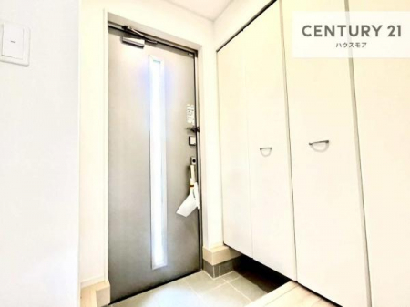 ���ց@�V���[�Y�{�b�N�X�t���B���ւ��Еt�����|�������₷���ł��I
�X�b�L���������ւŌ˂��J�����u�ԁA�������̂���S�n������Ԃ��o�}���Ă���܂��B