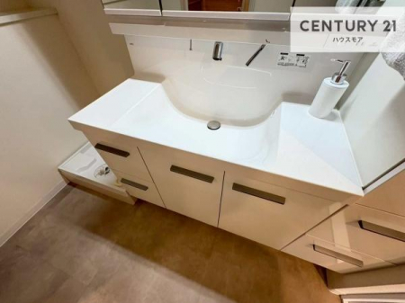 ���ʑ�E���ʏ��@�[�����ʑ�{�E���́A�������˂ɂ����̂ł�����ꂪ�y�X�I���������ۂĂ܂��I
�L���C�Ȑ��ʏ��Ŏ��������̃��`�x�[�V�������オ��܂��ˁI