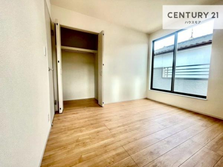 �m���@���邭���ʂ��̗ǂ������ł��B�u�V���v���v�Ƀf�U�C�����ꂽ�����B���R�x�������̂ŉƋ�⃌�C�A�E�g�ł��D�݂̋�Ԃ�n��グ���܂��B�����x�A���n�ɂĂ��m�F���������B