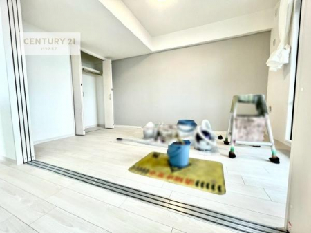 ���r���O�ȊO�̋����@���[�X�y�[�X���[���I�������X�b�L�����ڂ��鎖���ł��܂��ˁB
�Ƌ��I�΂Ȃ��V���v���ȃf�U�C���ׁ̈A�Ƌ��I�΂����C�ɓ���̋�ԍ�肪�ł������ł��ˁB