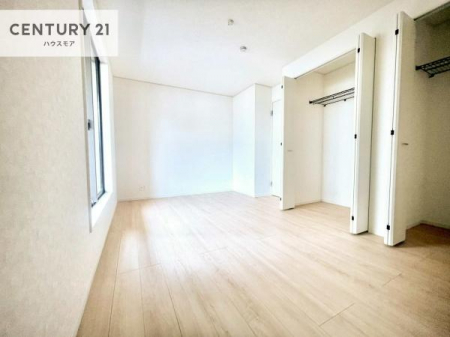 �m���@���[�X�y�[�X���[���I�������X�b�L�����ڂ��鎖���ł��܂��ˁB
�Ƌ��I�΂Ȃ��V���v���ȃf�U�C���ׁ̈A�Ƌ��I�΂����C�ɓ���̋�ԍ�肪�ł������ł��ˁB
