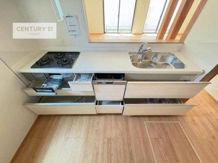 �L�b�`���@���[�X�y�[�X���L�x�ŁA�����X�y�[�X���X�b�L���ƕЕt���Ђ�`�����p�ł��܂��I
���K�ɍ�Ƃ��ł��܂��I�����̗���������܂��I