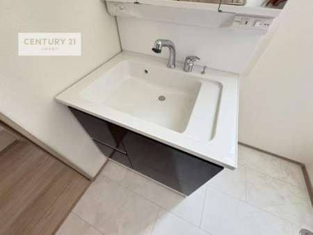 ���ʑ�E���ʏ��@�[�����ʑ�{�E���́A�������˂ɂ����̂ł�����ꂪ�y�X�I���������ۂĂ܂��I
�L���C�Ȑ��ʏ��Ŏ��������̃��`�x�[�V�������オ��܂��ˁI