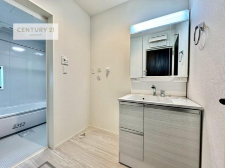 ���ʑ�E���ʏ��@�g�Ȃ�𐮂�����ʏ��́A���������厖�ł��I������̐������̂��镵�͋C�����o�I�C�����悭���g�����������܂��B�L�X�����X�y�[�X���������ł��ˁI

