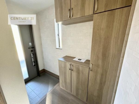 ���ց@�V���[�Y�{�b�N�X�t���B���ւ��Еt�����|�������₷���ł��I
�X�b�L���������ւŌ˂��J�����u�ԁA�������̂���S�n������Ԃ��o�}���Ă���܂��B