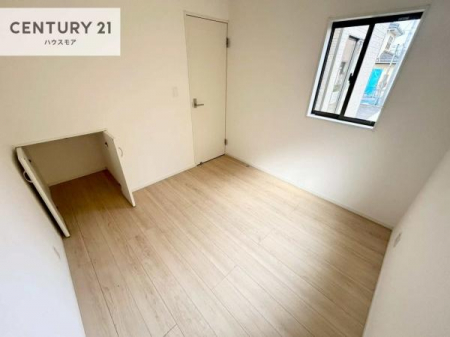���r���O�ȊO�̋����@���[�X�y�[�X���[���I�������X�b�L�����ڂ��鎖���ł��܂��ˁB
�Ƌ��I�΂Ȃ��V���v���ȃf�U�C���ׁ̈A�Ƌ��I�΂����C�ɓ���̋�ԍ�肪�ł������ł��ˁB