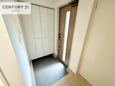 ���ց@�V���[�Y�{�b�N�X�t���B���ւ��Еt�����|�������₷���ł��I
�X�b�L���������ւŌ˂��J�����u�ԁA�������̂���S�n������Ԃ��o�}���Ă���܂��B