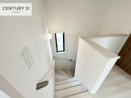 ���̑����ρ@�K�i�͖��邭�萠������Ă��܂��B���q�l�₲�N�z�̕������S���Ă����p�����܂��ˁB�y���n�̔���J�Ò��z