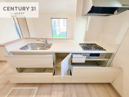 �L�b�`���@���[�X�y�[�X���L�x�ŁA�����X�y�[�X���X�b�L���ƕЕt���Ђ�`�����p�ł��܂��I
���K�ɍ�Ƃ��ł��܂��I�����̗���������܂��I