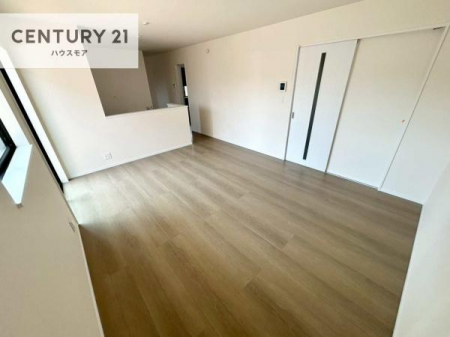 ���r���O�@�L�X�_�C�j���O�X�y�[�X�I������肨�H���B�΂��������y�������Ԃ��߂����܂��B���X�̔���������܂��I