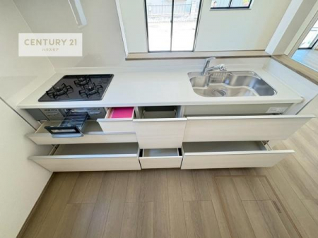 �L�b�`���@���[�X�y�[�X���L�x�ŁA�����X�y�[�X���X�b�L���ƕЕt���Ђ�`�����p�ł��܂��I
���K�ɍ�Ƃ��ł��܂��I�����̗���������܂��I