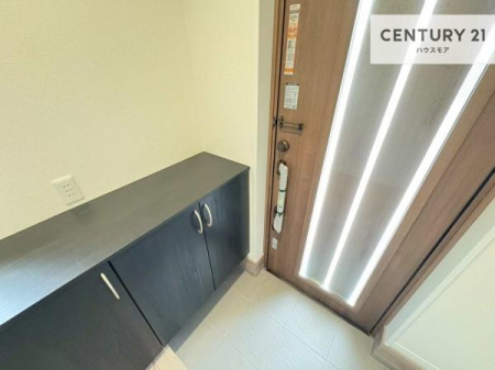 ���ց@�V���[�Y�{�b�N�X�t���Ȃ̂ŁA���ւ��Еt�����|�������₷���ł��I
�X�b�L���������ւŌ˂��J�����u�ԁA�������̂���S�n������Ԃ��o�}���Ă���܂��B
