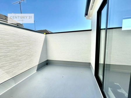 �o���R�j�[�@�z������̗ǂ��o���R�j�[�ŁA�����󕨂��悭���������ł��ˁI
���V�C�̗ǂ����ɂ̓o���R�j�[�֏o�ă��t���b�V������̂��C�����悳�����ł��B