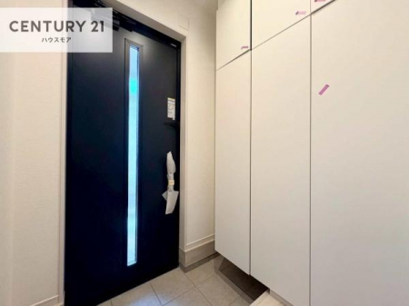 ���ց@�V���[�Y�{�b�N�X�t���Ȃ̂ŁA���ւ��Еt�����|�������₷���ł��I
�X�b�L���������ւŌ˂��J�����u�ԁA�������̂���S�n������Ԃ��o�}���Ă���܂��B