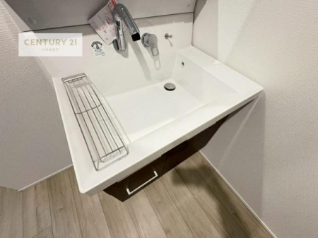 ���ʑ�E���ʏ��@�[�����ʑ�{�E���́A�������˂ɂ����̂ł�����ꂪ�y�X�I���������ۂĂ܂��I
�L���C�Ȑ��ʏ��Ŏ��������̃��`�x�[�V�������オ��܂��ˁI