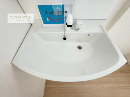 ���ʑ�E���ʏ��@�[�����ʑ�{�E���́A�������˂ɂ����̂ł�����ꂪ�y�X�I���������ۂĂ܂��I
�L���C�Ȑ��ʏ��Ŏ��������̃��`�x�[�V�������オ��܂��ˁI