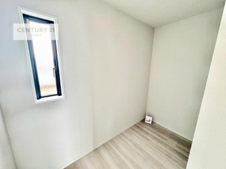 ���[�@�E�H�[�N�C���N���[�[�b�g�t���ł��B��������̂��m���Ȃǂ����[���Ă��������ł��ˁI���ɂ���@�������ȂǋG�ߕ��̑傫�ȉƓd�����[�ł��܂��I