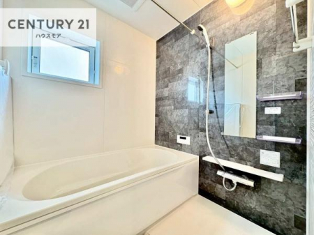 �����@�������������l�̕��͋C�̃o�X���[���́A�����o�Ă��ăo�X�^�C�����[���I
���d���撣���Ă��邲�J���ɂ��D�݂̍���̓����܂����āA�y����ł݂Ă͂������ł��傤���H