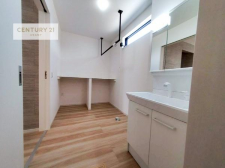 ���ʑ�E���ʏ��@�g�Ȃ�𐮂�����ʏ��́A���������厖�ł��I������̐������̂��镵�͋C�����o�I�C�����悭���g�����������܂��B�L�X�����X�y�[�X���������ł��ˁI
