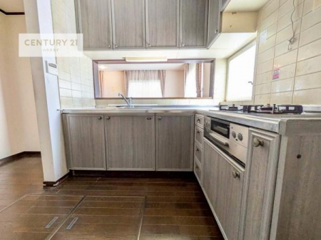 �L�b�`���@���r���O�Ƃ̂Ȃ���������Ȃ�����A����������悭�B���锼�Ɨ��^�̕Ǖt���L�b�`���B��ƂɏW�����₷���A�g������̗ǂ���Ԃł��B
