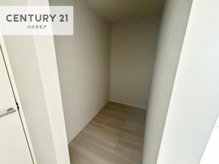 ���[�@�E�H�[�N�C���N���[�[�b�g�t���ł��B��������̂��m���Ȃǂ����[���Ă��������ł��ˁI���ɂ���@�������ȂǋG�ߕ��̑傫�ȉƓd�����[�ł��܂��I