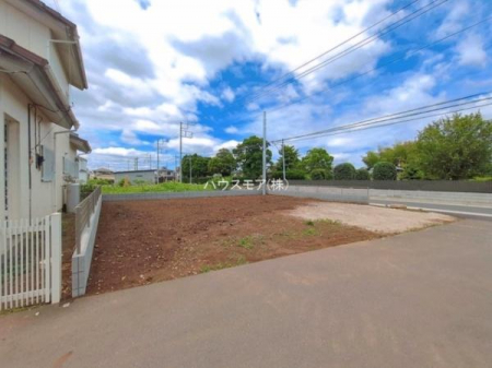 ���ԏ�@���ԃX�y�[�X��4�䕪����܂��I�Z�J���h�J�[�͂������A�o�C�N�⎩�]�ԂȂǂ��u���ꏊ�ɍ���܂���B