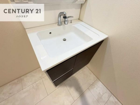 ���ʑ�E���ʏ��@�[�����ʑ�{�E���́A�������˂ɂ����̂ł�����ꂪ�y�X�I���������ۂĂ܂��I
�L���C�Ȑ��ʏ��Ŏ��������̃��`�x�[�V�������オ��܂��ˁI