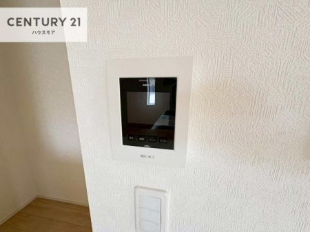 ���̑����ρ@TV���j�^�[�t���C���^�[�z��������A�K��҂��f���Ŋm�F���Ă���Ή��ł��邽�߁A�h�Ɩʂ����S�ł��B���q�l�̂�����Ԏ��ɂ��S�����A���Ƒ��̈��S�E���S�ȕ�炵���T�|�[�g���܂��B