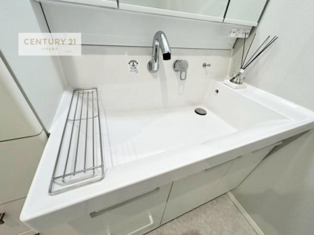 ���ʑ�E���ʏ��@�[�����ʑ�{�E���́A�������˂ɂ����̂ł�����ꂪ�y�X�I���������ۂĂ܂��I
�L���C�Ȑ��ʏ��Ŏ��������̃��`�x�[�V�������オ��܂��ˁI