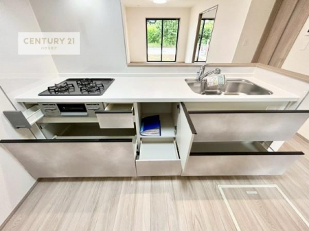 �L�b�`���@���[�X�y�[�X���L�x�ŁA�����X�y�[�X���X�b�L���ƕЕt���Ђ�`�����p�ł��܂��I
���K�ɍ�Ƃ��ł��A�Ǝ��̌����A�b�v�I�����̗���������܂��I
