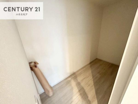 ���[�@�E�H�[�N�C���N���[�[�b�g�t���ł��B��������̂��m���Ȃǂ����[���Ă��������ł��ˁI���ɂ���@�������ȂǋG�ߕ��̑傫�ȉƓd�����[�ł��܂��I