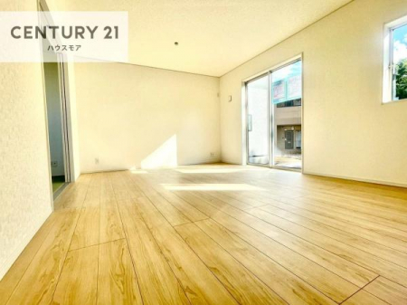���r���O�@�S�n�ǂ����r���O�͉Ƒ������R�ƏW�܂�܂��B�Ƒ��c�R�̎��Ԃ����������ł��B���Ƒ��ƁA����w�[���������Ԃ��߂��������ł��ˁB