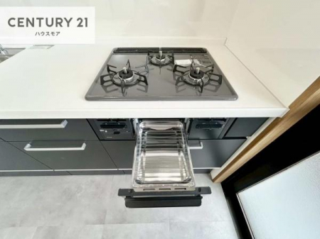 �L�b�`���@�R�����͎O������̂ł������̓����i�s���ł��܂��B
�������O�����t���ł��B�����X�y�[�X���L�X���Ă���׍�Ƃ����₷���I�g�����肪�ǂ��V�X�e���L�b�`���ł��I
