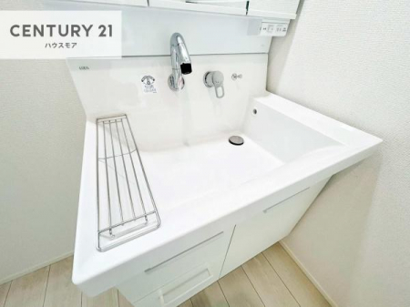 ���ʑ�E���ʏ��@�[�����ʑ�{�E���́A�������˂ɂ����̂ł�����ꂪ�y�X�I���������ۂĂ܂��I
�L���C�Ȑ��ʏ��Ŏ��������̃��`�x�[�V�������オ��܂��ˁI