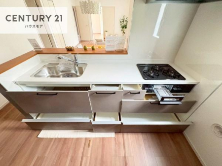 �L�b�`���@���[�X�y�[�X���L�x�ŁA�����X�y�[�X���X�b�L���ƕЕt���Ђ�`�����p�ł��܂��I
���K�ɍ�Ƃ��ł��A�Ǝ��̌����A�b�v�I�����̗���������܂��I