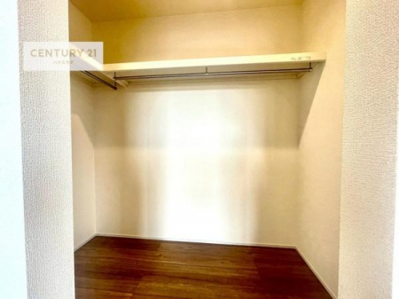 ���[�@�E�H�[�N�C���N���[�[�b�g�t���ł��B��������̂��m���Ȃǂ����[���Ă��������ł��ˁI���ɂ���@�������ȂǋG�ߕ��̑傫�ȉƓd�����[�ł��܂��I