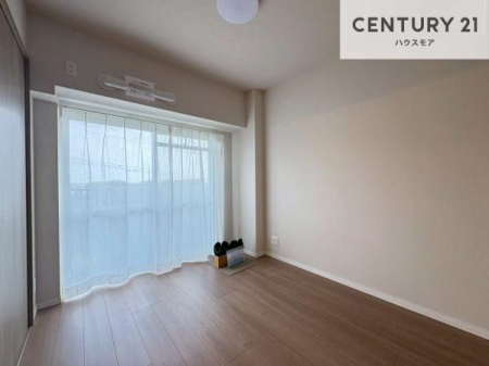 �Q���@�o���R�j�[�ɖʂ��Ă���m���ł��B���邭�����肪����A���C����������ł��܂��I���N���āA�O�ɏo�Ĕw�L�т����[�ċz�����ǂ������}������邱�Ƃ��ł��܂��B