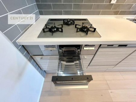 �L�b�`���@�R�����͎O������̂ł������̓����i�s���ł��܂��B
�������O�����t���ł��B�����X�y�[�X���L�X���Ă���׍�Ƃ����₷���I�g�����肪�ǂ��V�X�e���L�b�`���ł��I