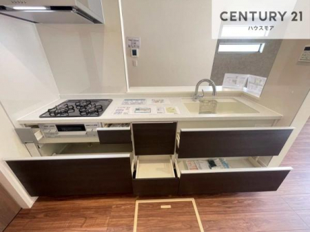 �L�b�`���@���[�X�y�[�X���L�x�ŁA�����X�y�[�X���X�b�L���ƕЕt���Ђ�`�����p�ł��܂��I
���K�ɍ�Ƃ��ł��A�Ǝ��̌����A�b�v�I�����̗���������܂��I