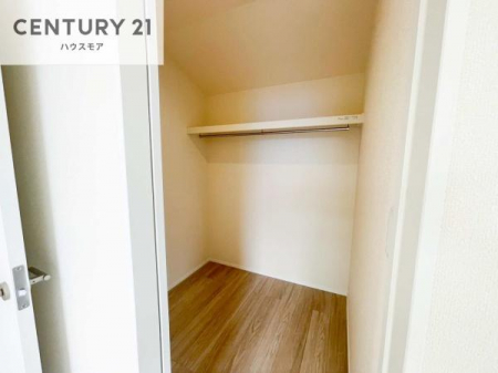 ���[�@�E�H�[�N�C���N���[�[�b�g�t���ł��B��������̂��m���Ȃǂ����[���Ă��������ł��ˁI���ɂ���@�������ȂǋG�ߕ��̑傫�ȉƓd�����[�ł��܂��I