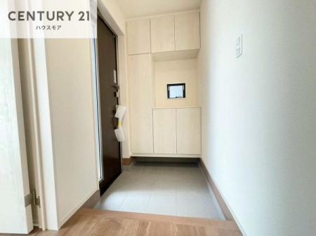 ���ց@�V���[�Y�{�b�N�X�t���Ȃ̂ŁA���ւ��Еt�����|�������₷���ł��I
�X�b�L���������ւŌ˂��J�����u�ԁA�������̂���S�n������Ԃ��o�}���Ă���܂��B