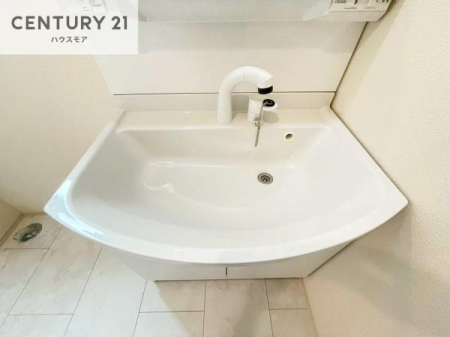 ���ʑ�E���ʏ��@�[�����ʑ�{�E���́A�������˂ɂ����̂ł�����ꂪ�y�X�I���������ۂĂ܂��I
�L���C�Ȑ��ʏ��Ŏ��������̃��`�x�[�V�������オ��܂��ˁI
