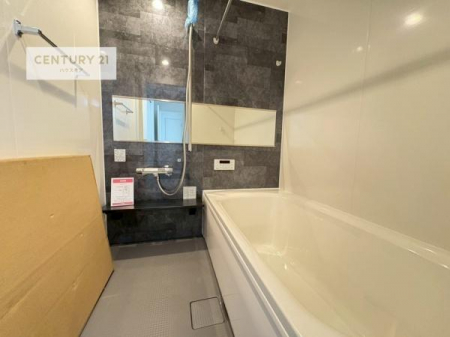 �����@�������������l�̕��͋C�̃o�X���[���́A�����o�Ă��ăo�X�^�C�����[���I
���d���撣���Ă��邲�J���ɂ��D�݂̍���̓����܂����āA�y����ł݂Ă͂������ł��傤���H