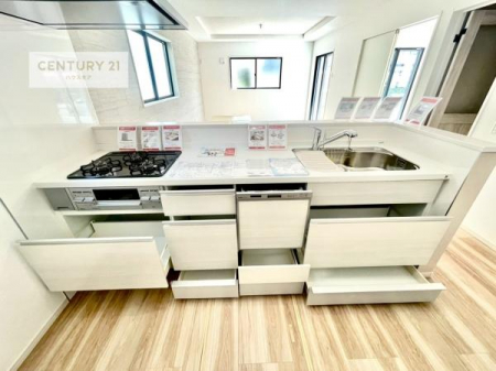 �L�b�`���@���[�X�y�[�X���L�x�ŁA�����X�y�[�X���X�b�L���ƕЕt���Ђ�`�����p�ł��܂��I
���K�ɍ�Ƃ��ł��A�Ǝ��̌����A�b�v�I�����̗���������܂��I